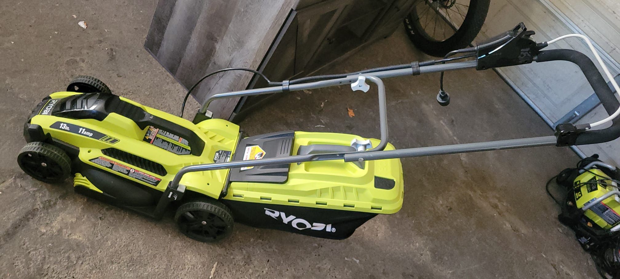 Podadora Rioby. Electric Con Cable