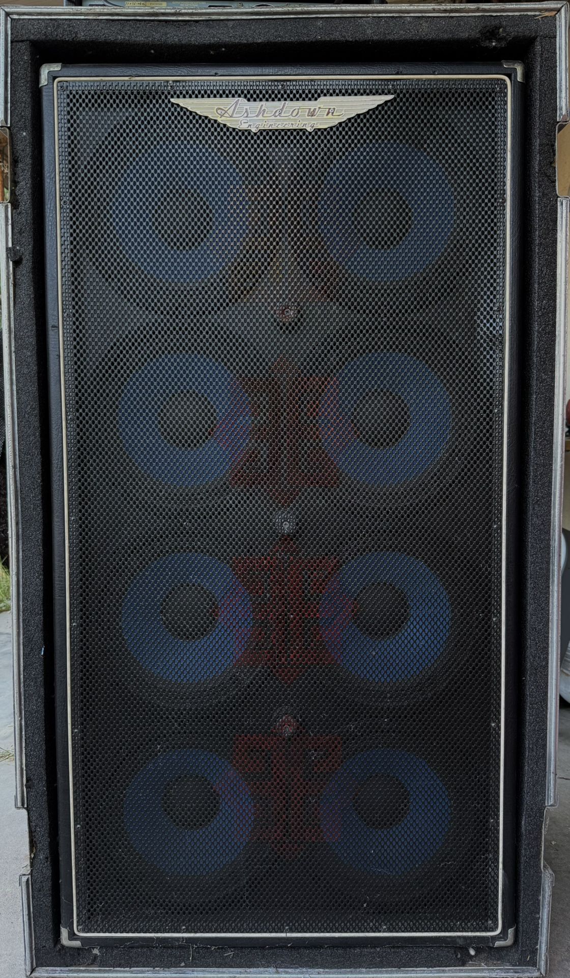 Ashdown ABM 8x10 Cabinet w/ Flight Case $600 OBO