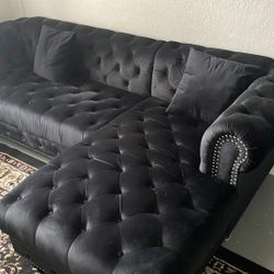 L Couch Black And Chrome 
