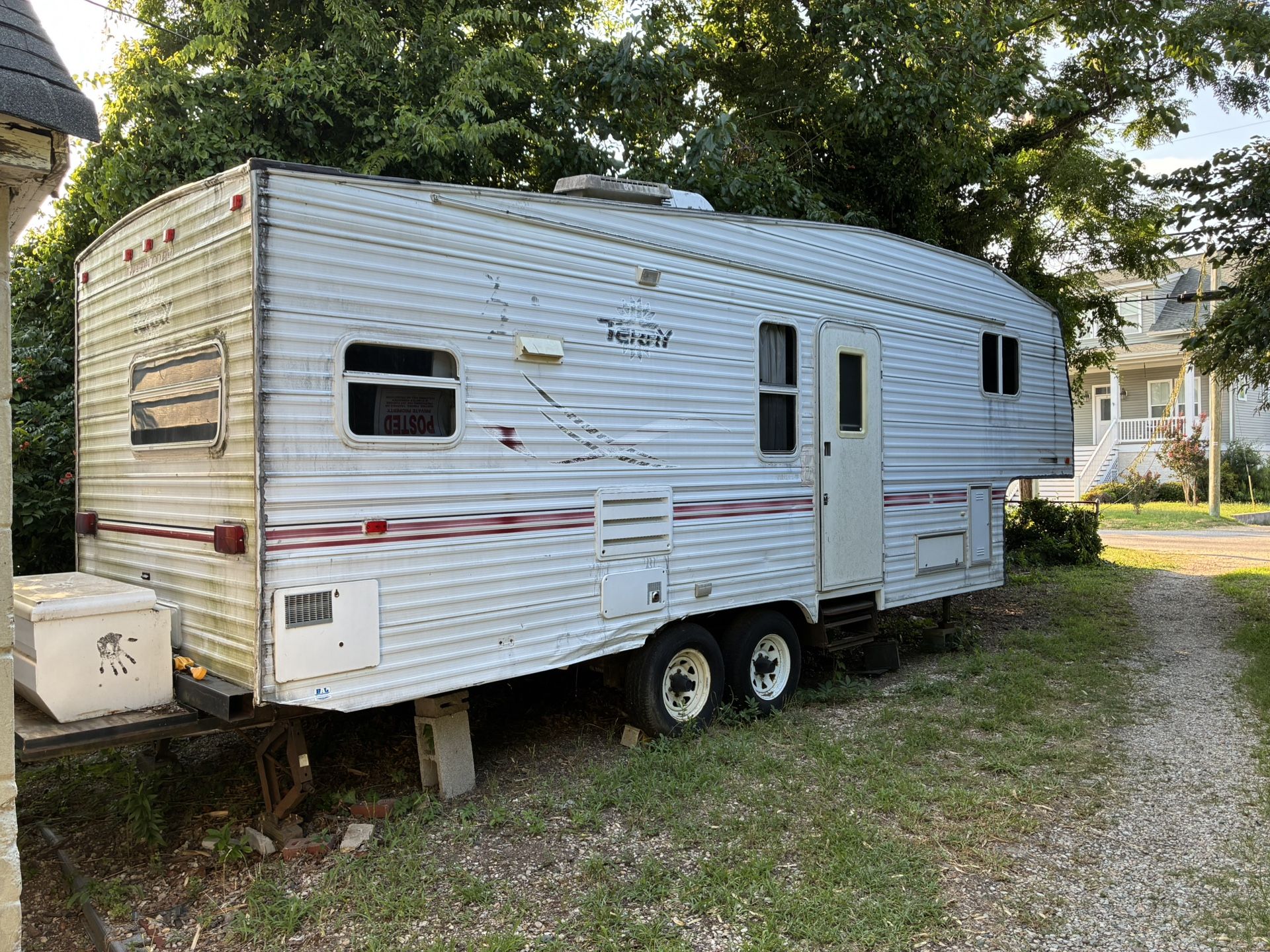 Camper/trailer