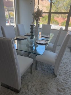 Modern Dining room table + chairs