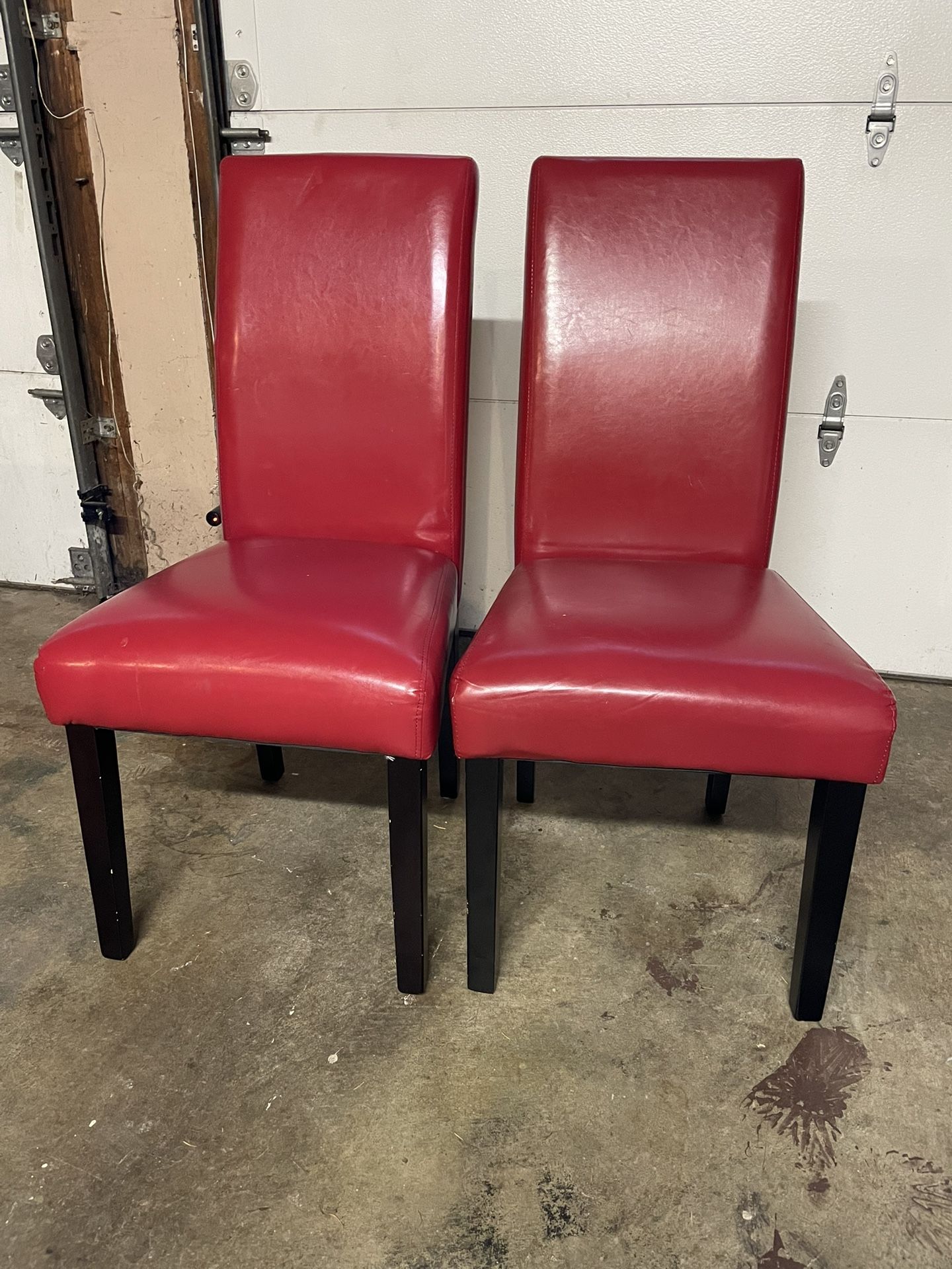 2 Chairs