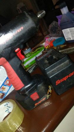 Snap on 3-4 drive impact w charger