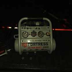 Fortress Ultra Quiet 1 Gal 135 Psi Air Compressor 
