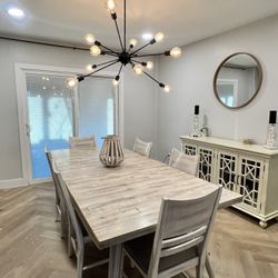 Dinning Table 