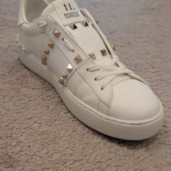 Valentino Rockstud Sneakers 