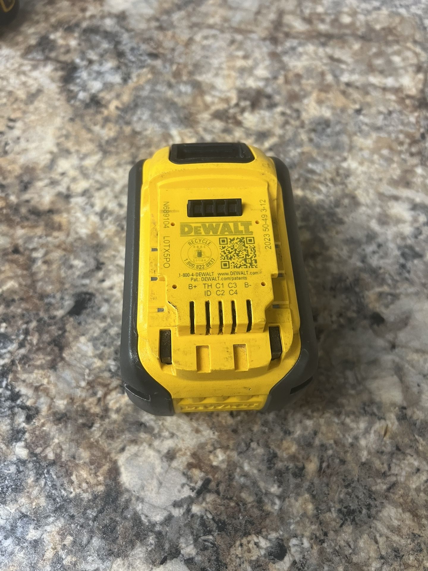 DeWalt 20v XR Hammer Drill DCD 996