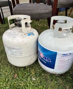 5 Empty Gas Tanks