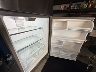 Maytag 18.2 Cu. Ft. Stainless Top-Freezer Refrigerator – 30” Wide – Works Great