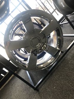 Chrome Silverado SS replica 20”