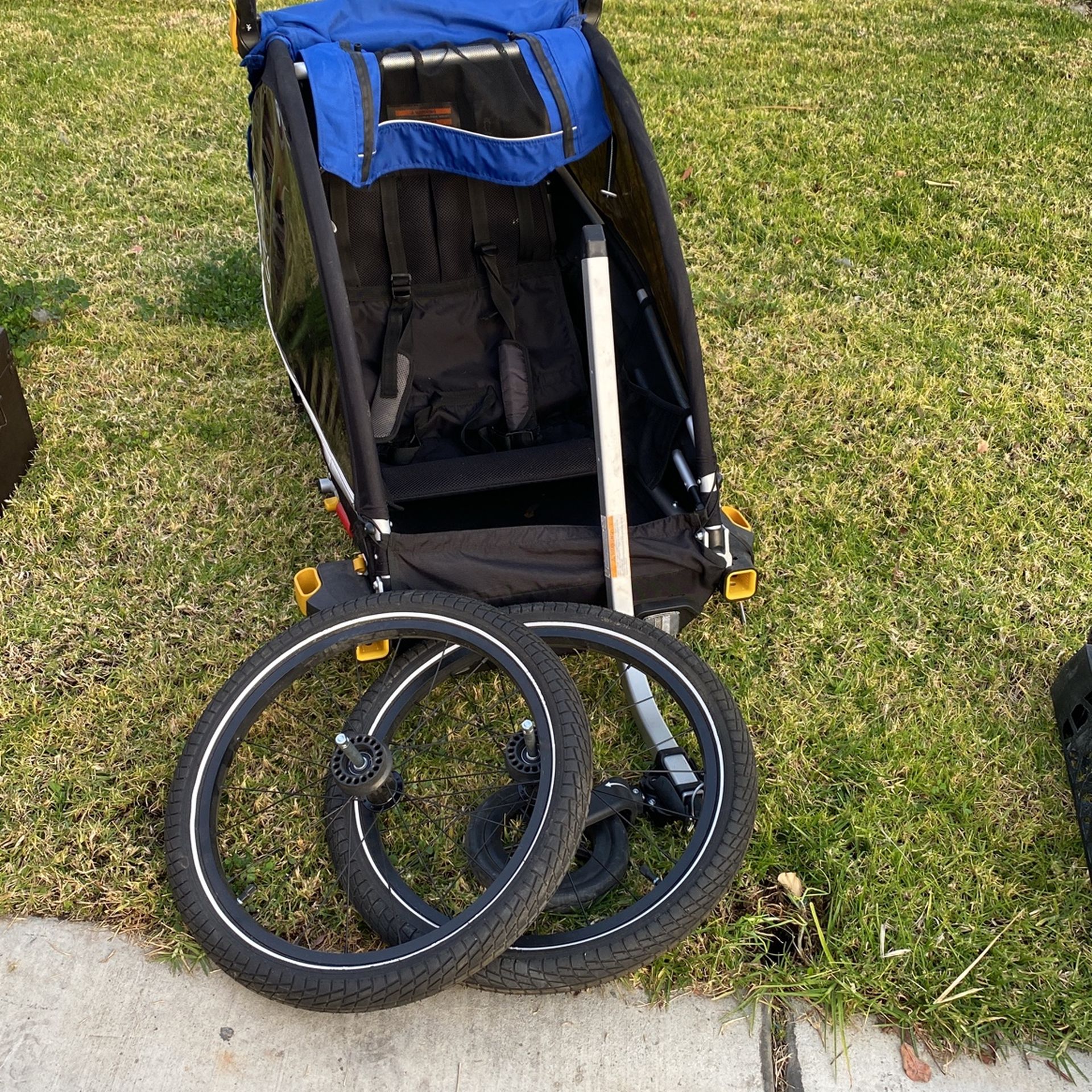 Bike Burley Attachment 1 Child Seat with Tire