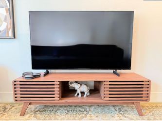 Samsung smart TV with remote 55”