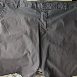 Genuine Lululemon Flat Front Stretch Men's Shorts Size 38