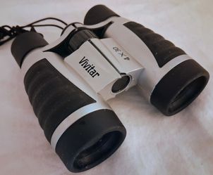 Vivitar 4 x 30 Binoculars