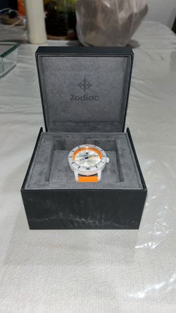 Zodiac Super Sea Wolf Ceramic Compression Diver Automatic Orange Rubber Strap Watch 41mm