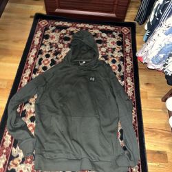 Men Olive Green Under Armour Hoodie Size Medium