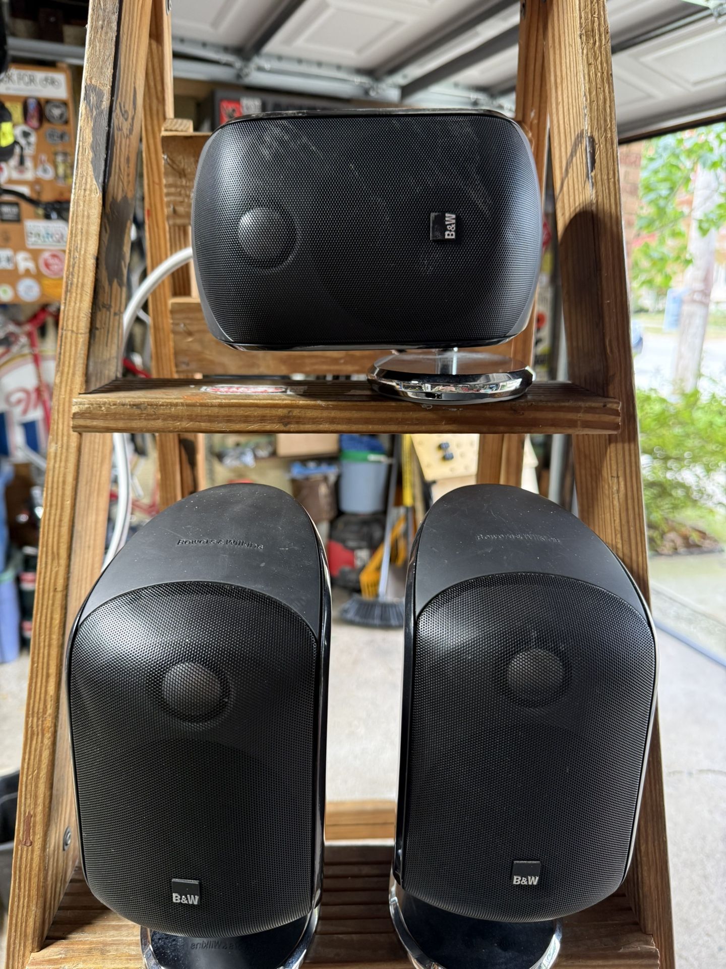 Bowers & Wilkins Speakers