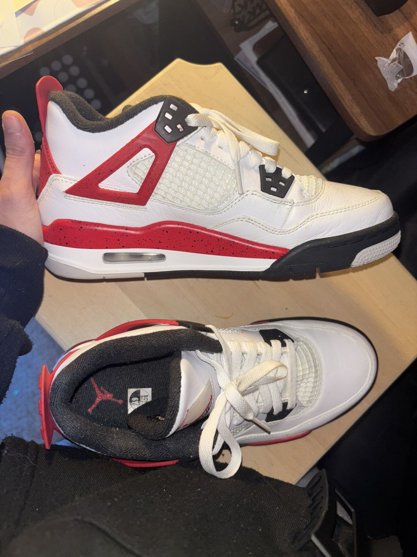 Jordan 4s