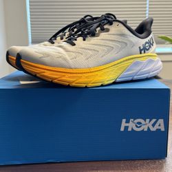 Hoka Arahi 7 Size 9