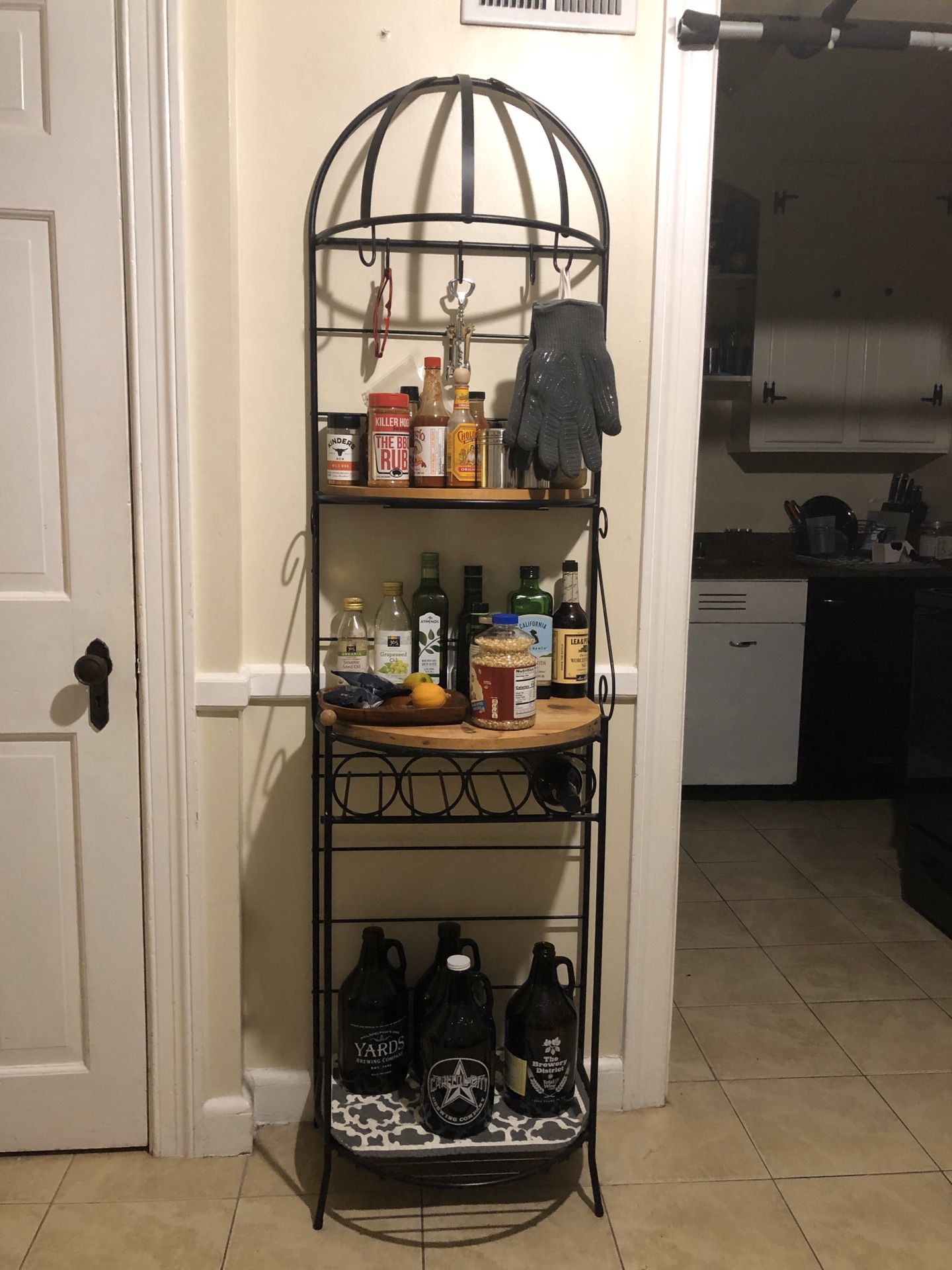 Bakers Rack/Bar with wine storage