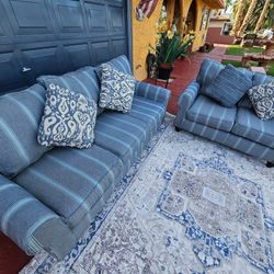 Beautiful Living Room Set 2 Couches Totally Deep Clean And Good Clean No Stains No Smell Modern Furniture 