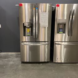 New Stainless Steel Bottom Freezer Refrigerator‼️‼️ Two Ice Makers 28 Cubic Ft. 