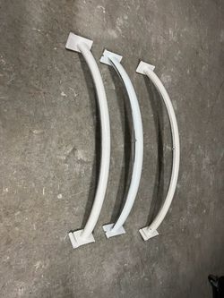 Gridwall Quarter Curved Apparel Hanger Rail White X3