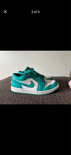 Women’s Nike shoes