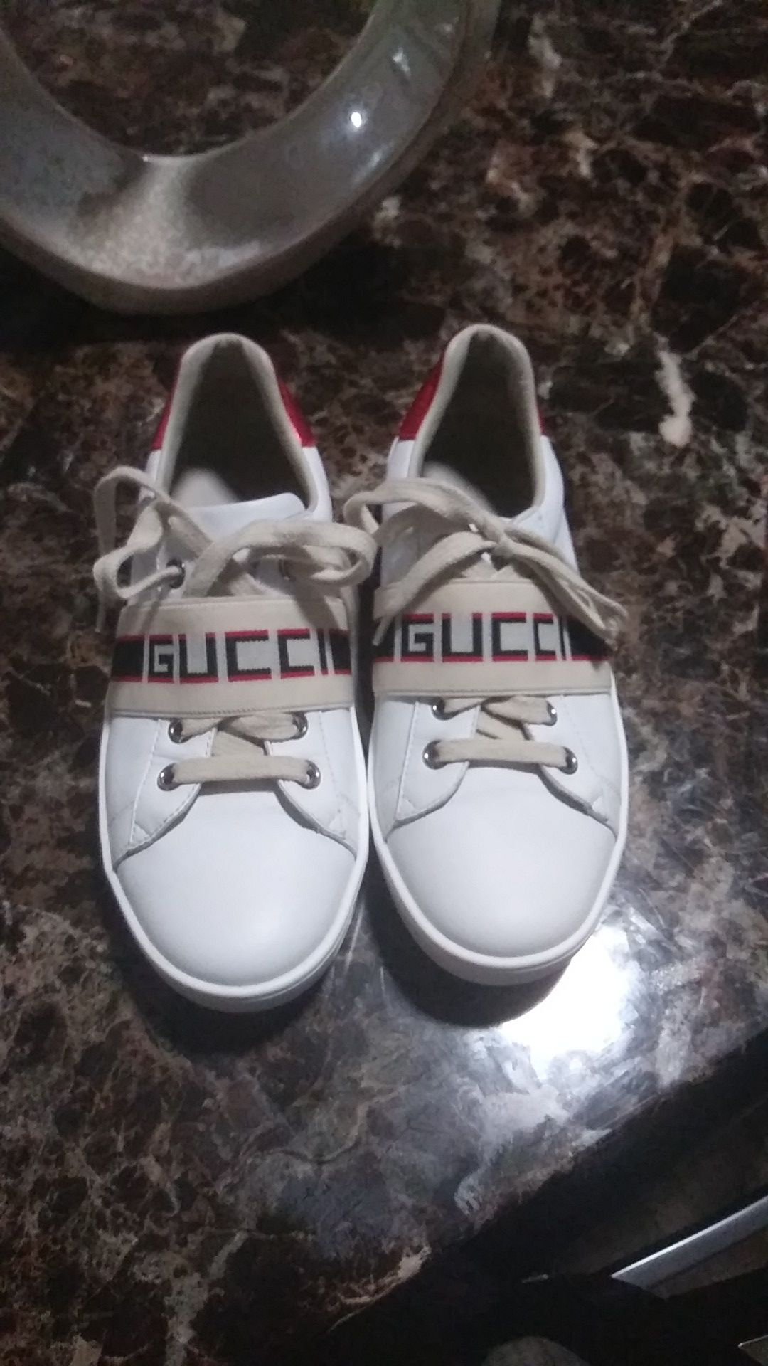 Gucci 100% authentic size 33 only wear once