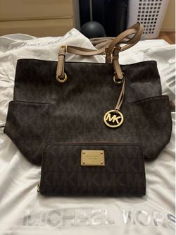 Pre loved MK tote bag and wallet