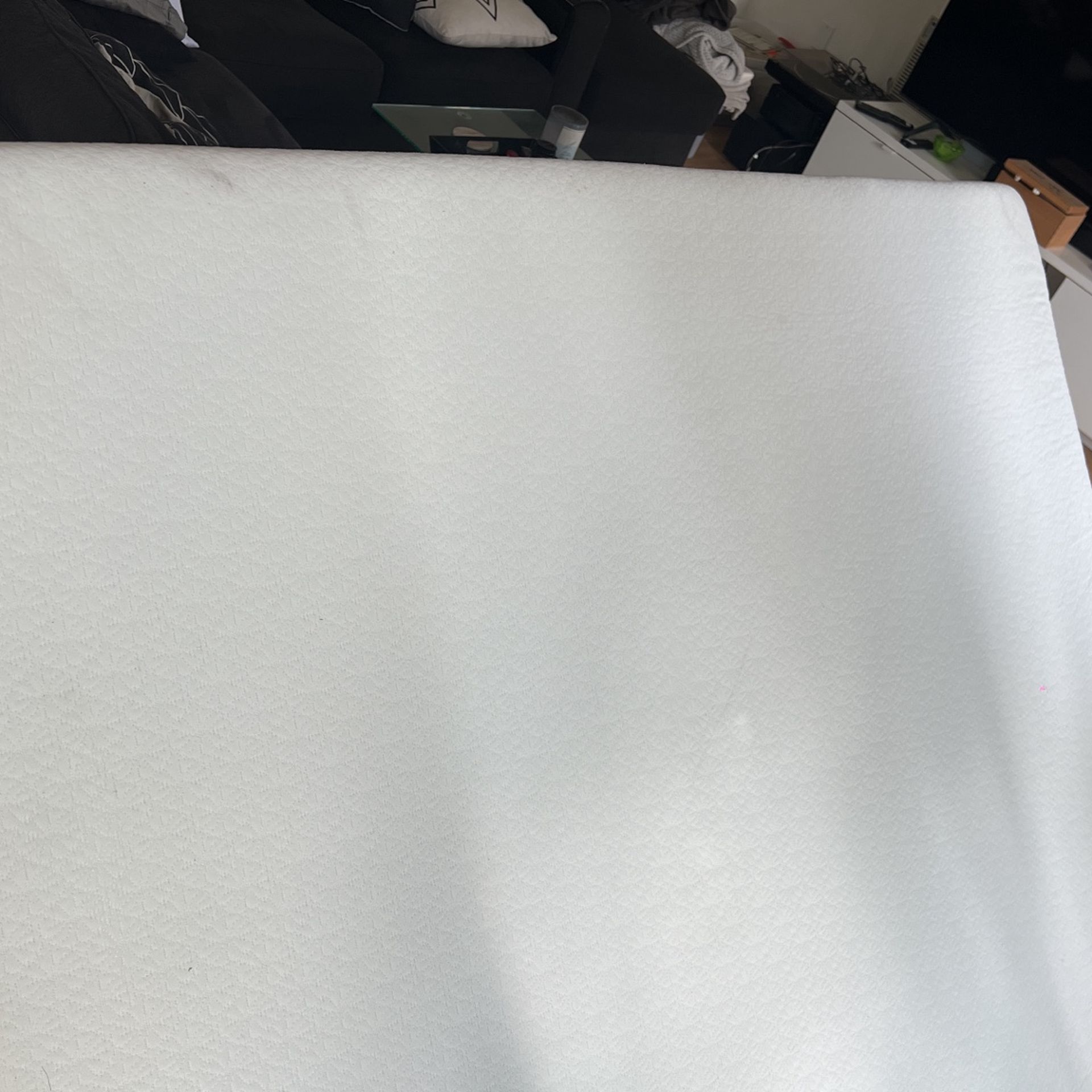 Memory Foam Mattesss