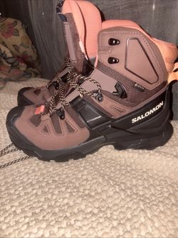 New Salomon Quest 4 GTX Hiking Boots  Lace Up Shoes Women's Size 8