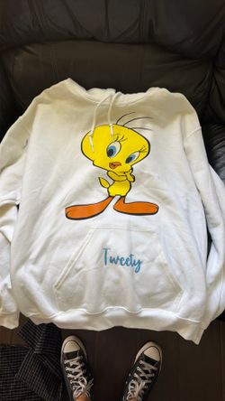 Medium tweety sweatshirt