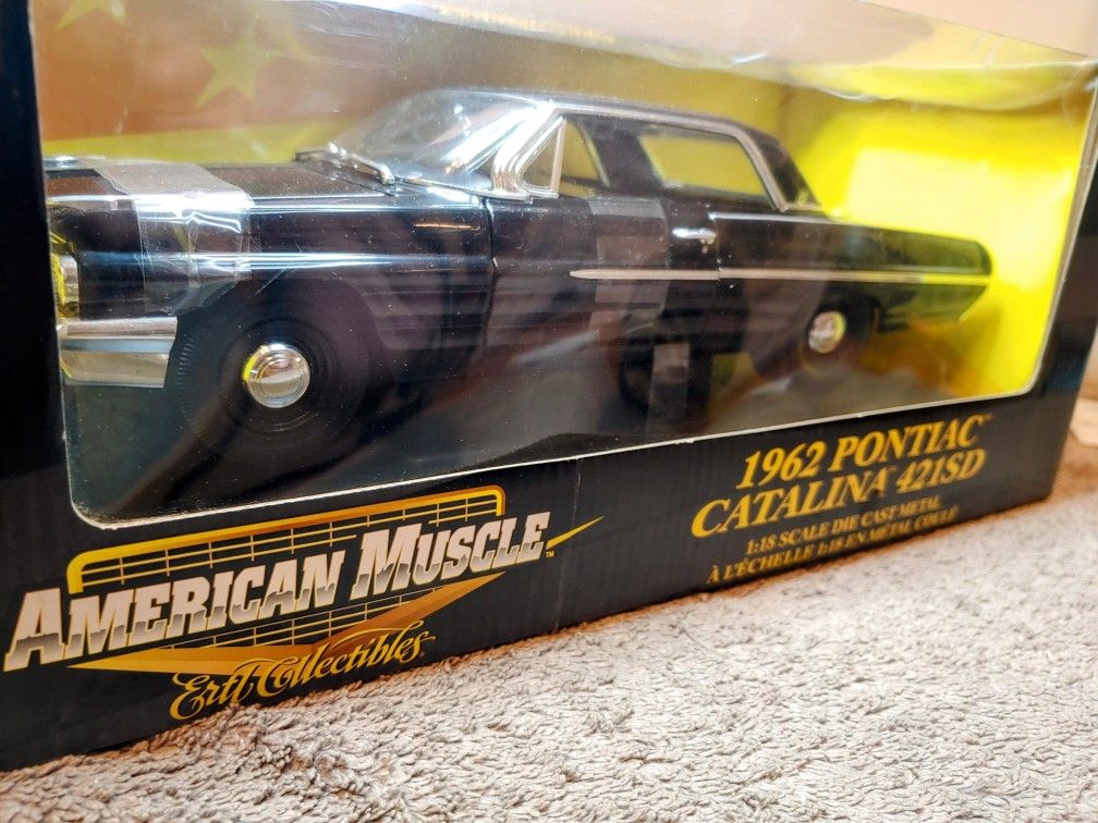 1:18 scale diecast, 1962 Pontiac Catalina 421..$100 cash.