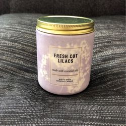 🍃 Fresh Cut Lilacs Single Wick Candle