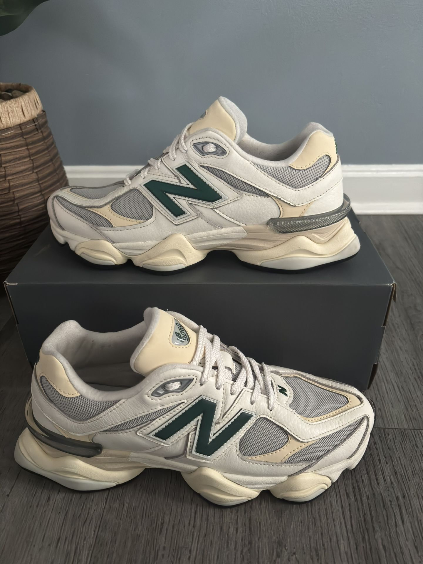 New Balance 9060