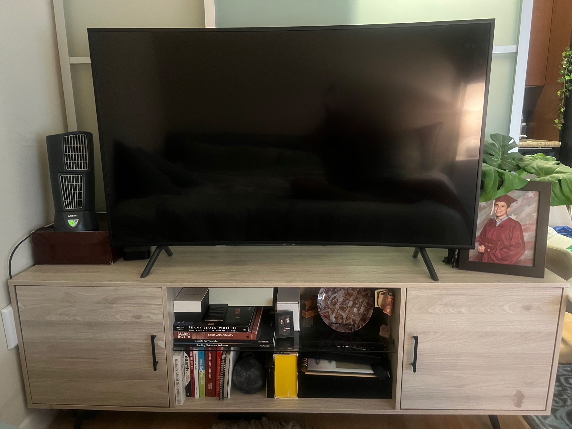 Credenza TV shelf Cabinet