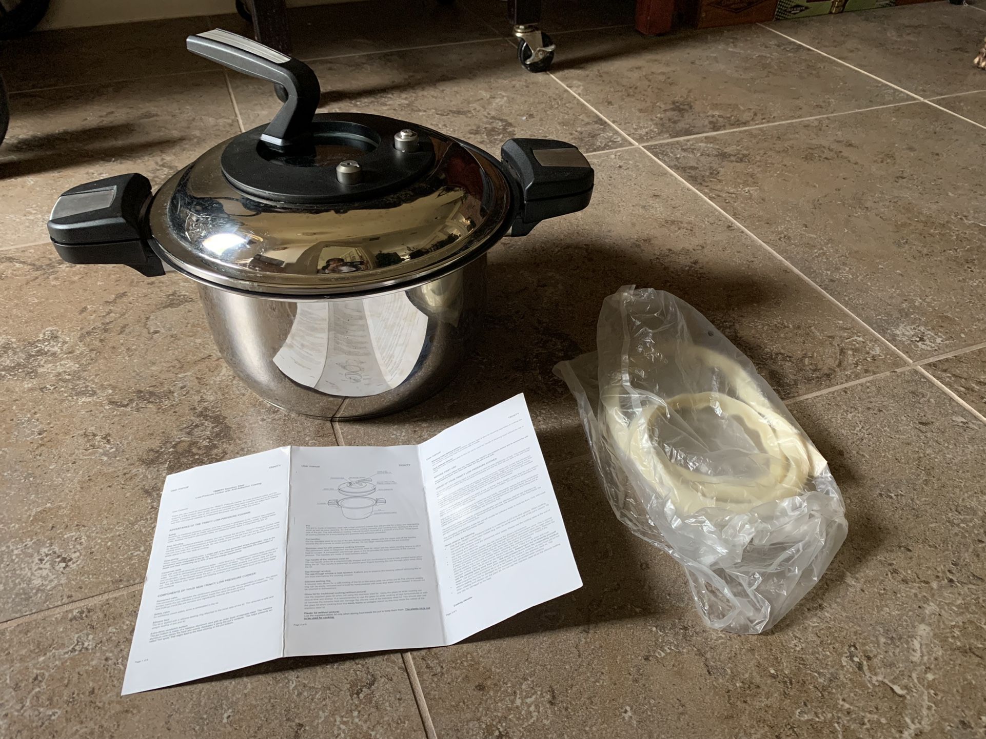 Trinity 6.3 Quart Low Pressure Cooker, Stainless Steel Exterior, Nonstick Interior