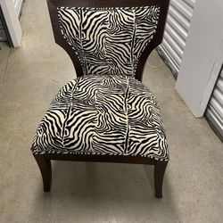 Sturdy Comfortable Sitting Chair 