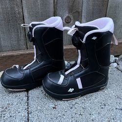 Snowboard boots size 2 for kids