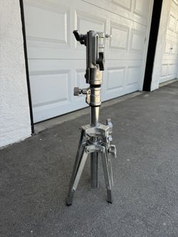 Avenger Super Low Combo Stand