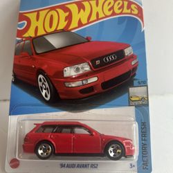 hotwheels ‘94 Audi Avant RS2