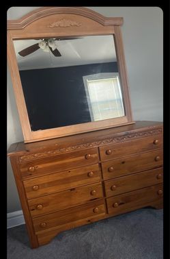 Dresser & Mirror