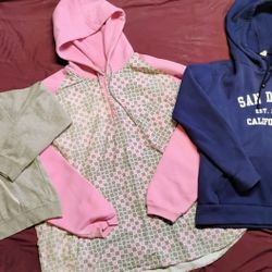 Women's Sweat Shirts With Hoodies