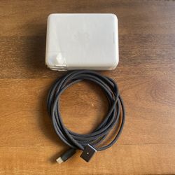 140W Apple USB-C Charger 