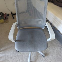 Extremely Comfortable Desk Chair