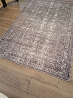 Area rug