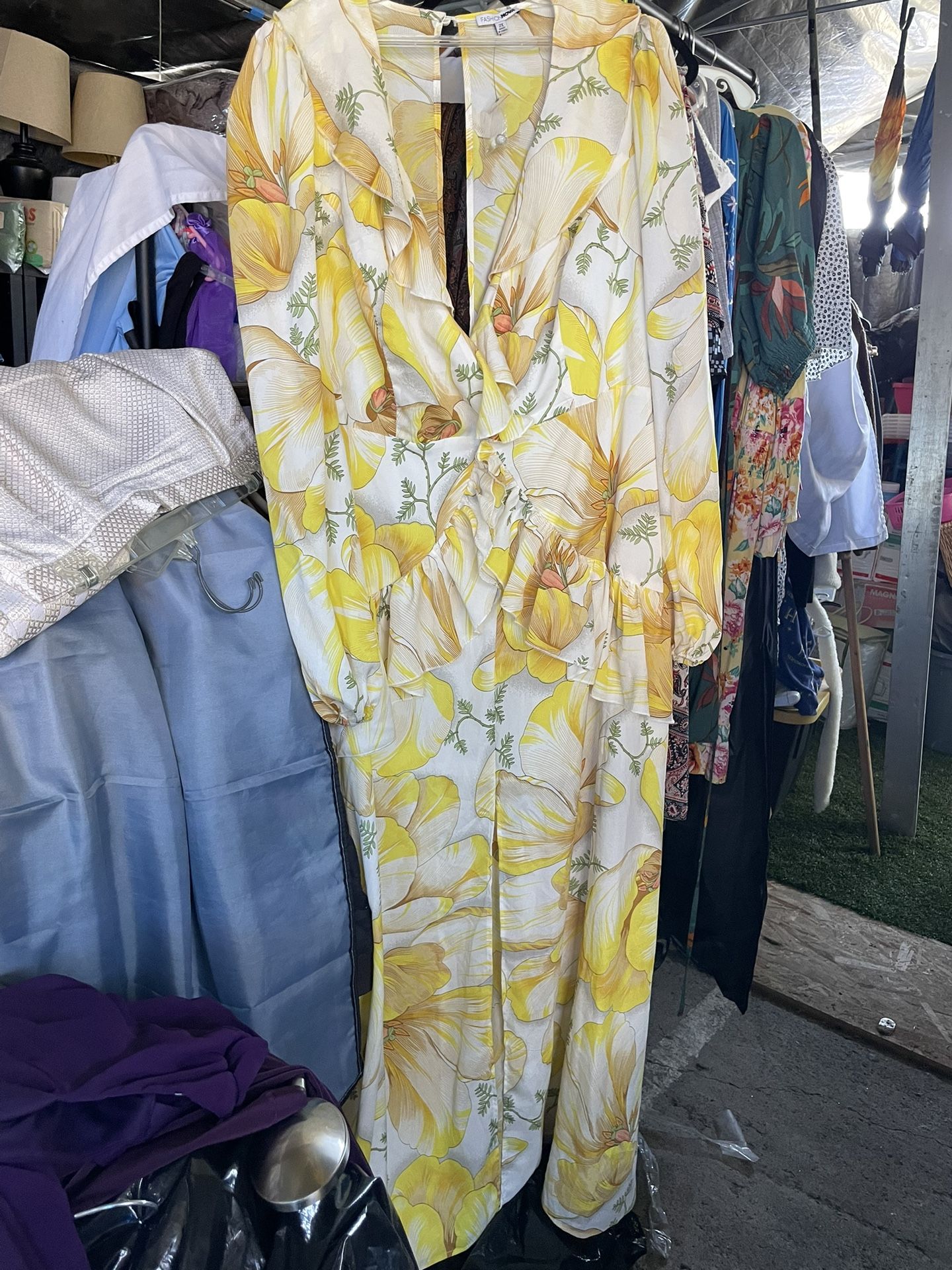 BRAND NEW BEAUTIFUL FASHION NOVA DRESS SIZE 2X