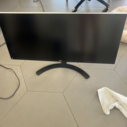 LG 34” UltraWide Monitor 34UB88-P IPS
