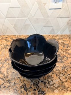 Pier 1 Flower-Shaped Bowls, Set of 4